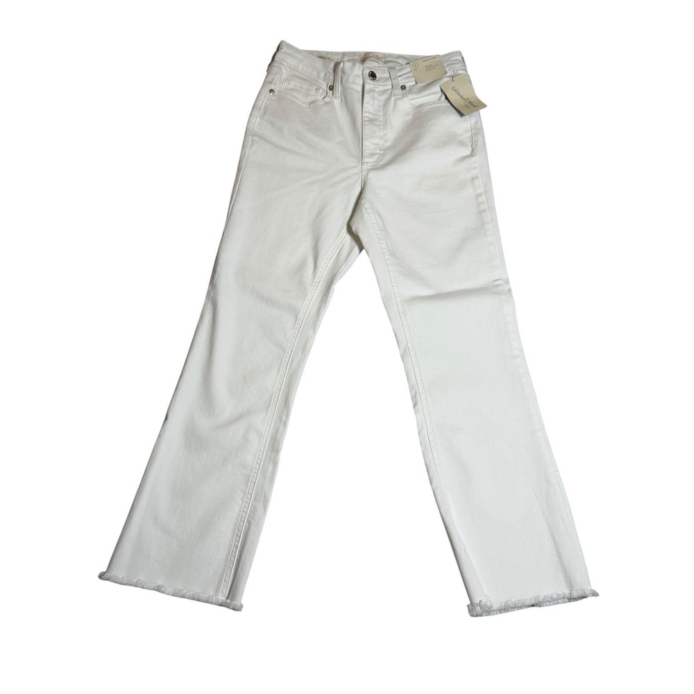Universal Thread White High Rise Kick Flare Jeans Raw Hem Size 8 Regular NWT